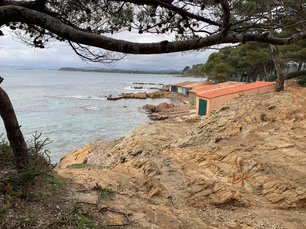 T2 climatisé à l'Ile d'Or avec piscine près de la plage La Londe-les-Maures Exterior foto